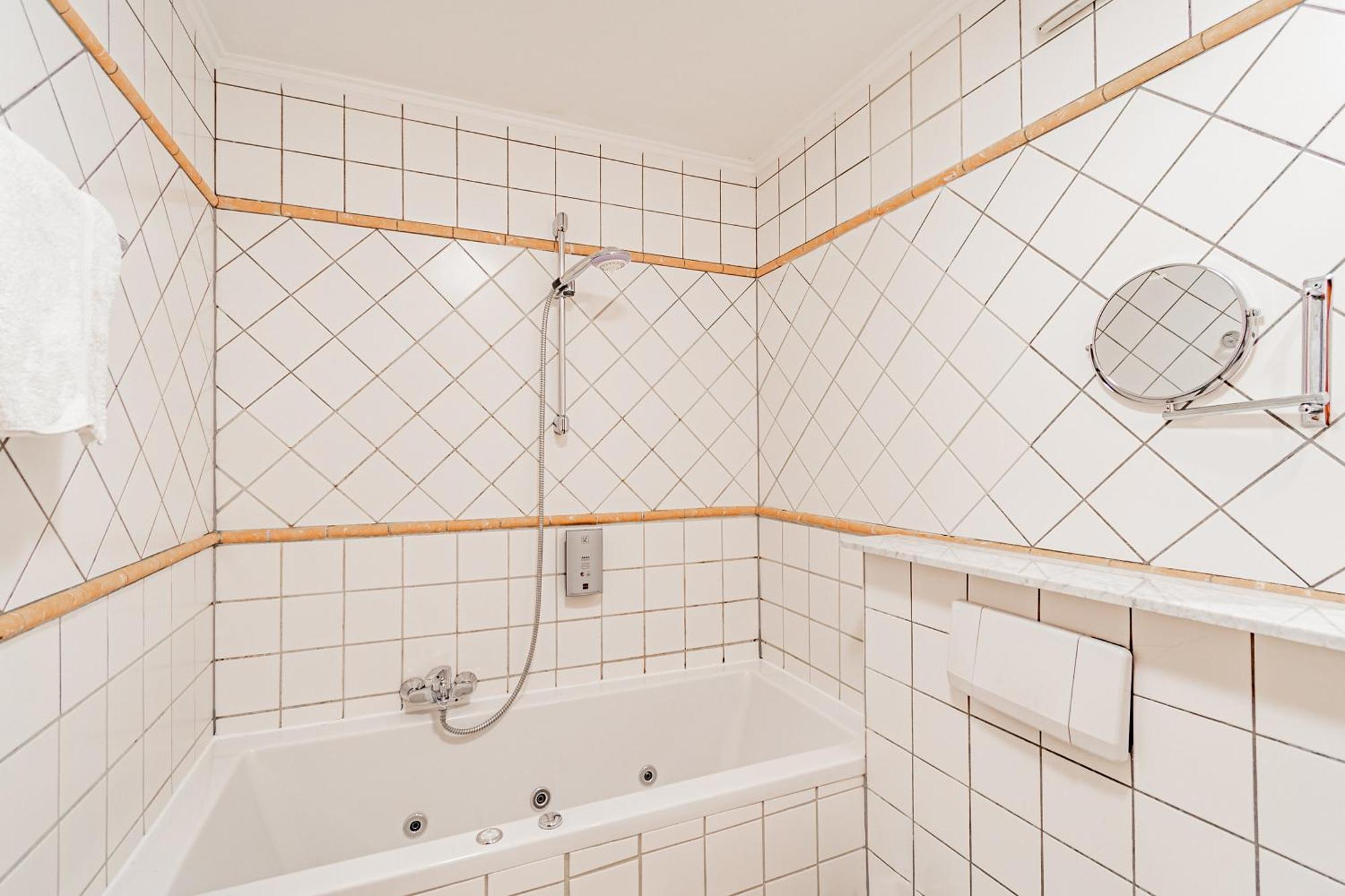 Aux Tanneries De Wiltz Hotell Rum bild